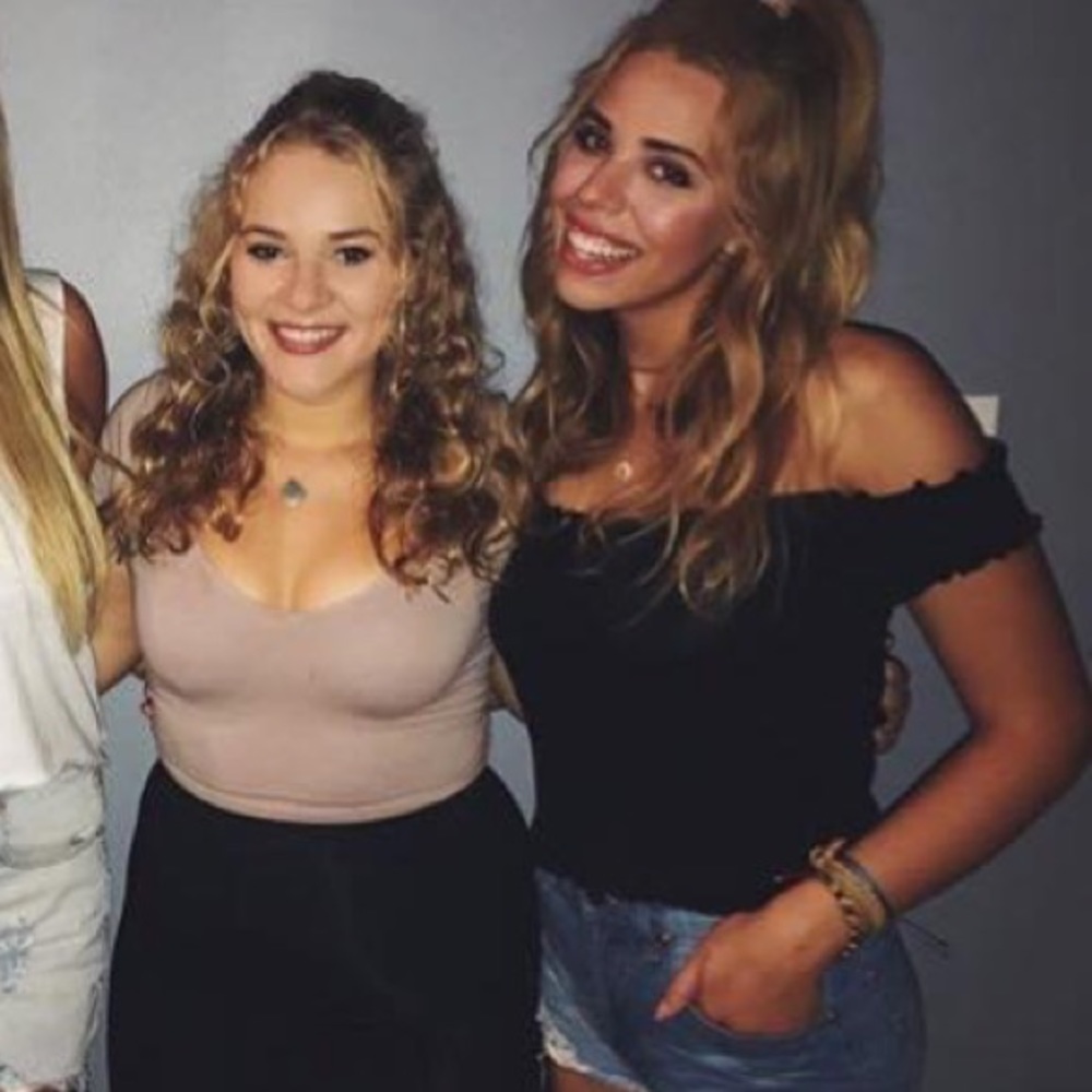 Pale pink v neck crop top